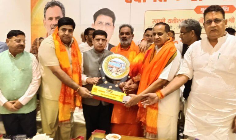 जिला सहकारी बैंक की नई टीम का भव्य स्वागत, किसानों के हित को बताया सर्वोच्च प्राथमिकता