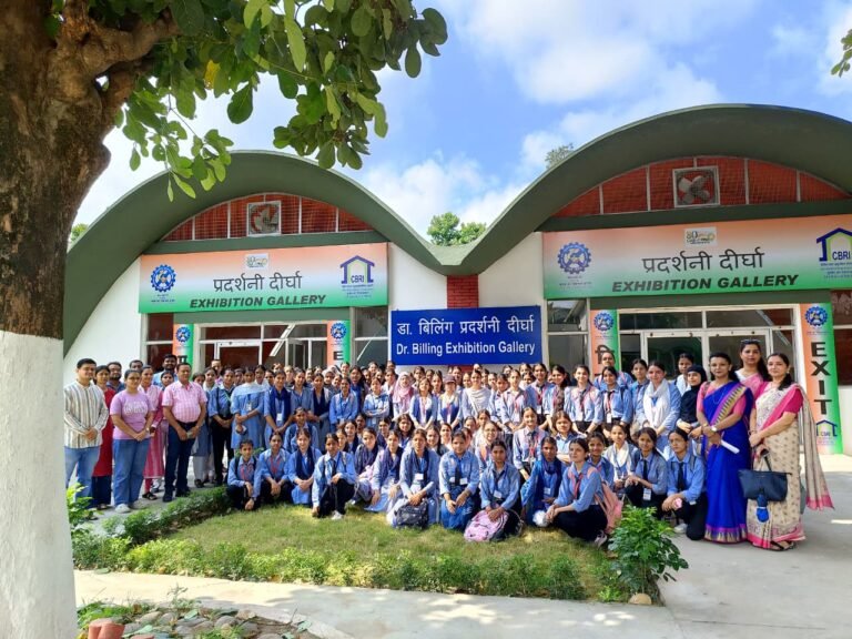 सीएसआईआर-सीबीआरआई में ओपन डे, छात्राओं ने जानी आधुनिक भवन तकनीकों की बारीकियां…