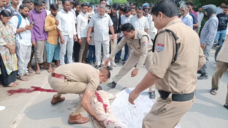 गणेशपुर में युवक ने खुद की गर्दन पर किया चाकू से वार, पुलिस ने अपनी गाड़ी से पहुंचाया अस्पताल….